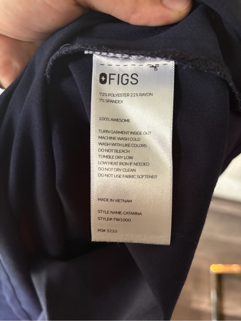 FIGS Technical Collection Catarina One-Pocket Scrub Top Dark Navy - Picture 4 of 4
